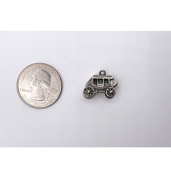 Vintage Sterling Silver Knott's Berry Farm Stagecoach Charm - Picture 2 of 7